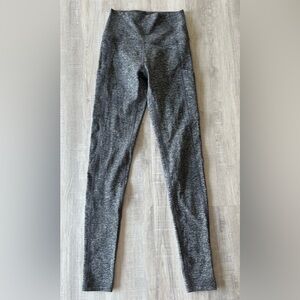 AERIE Chill Play Move Grey Leggings w/Two Side Pockets Size XS